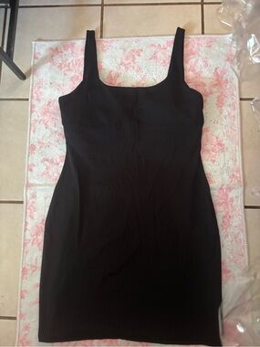 Fabletics Black Sleeveless Mini Dress